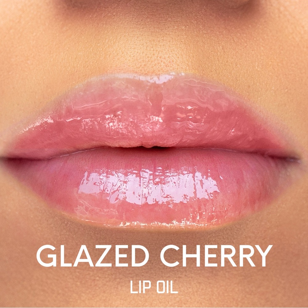 Glazed Cherry Glowify Sheer Silk Lip Oil